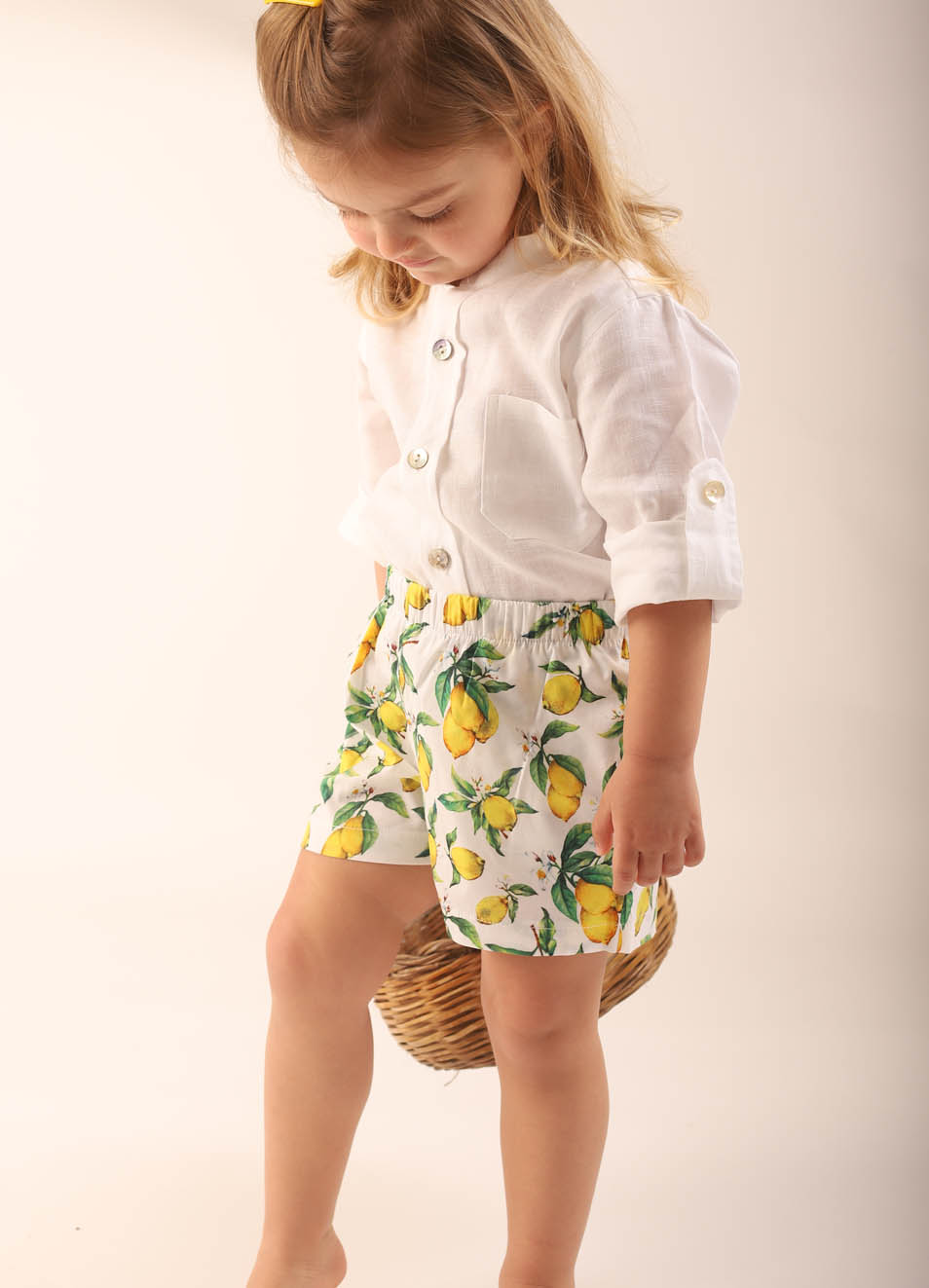 Short da bambina con fantasia limoni Capridea Manecapri